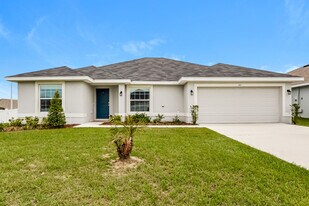 511 Edith Dr in Fruitland Park, FL - Building Photo