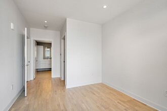 40 Traveler St, Unit 5 in Boston, MA - Building Photo - Building Photo