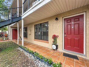 21027 Voyager Blvd, Unit 3 in Land O Lakes, FL - Foto de edificio - Building Photo