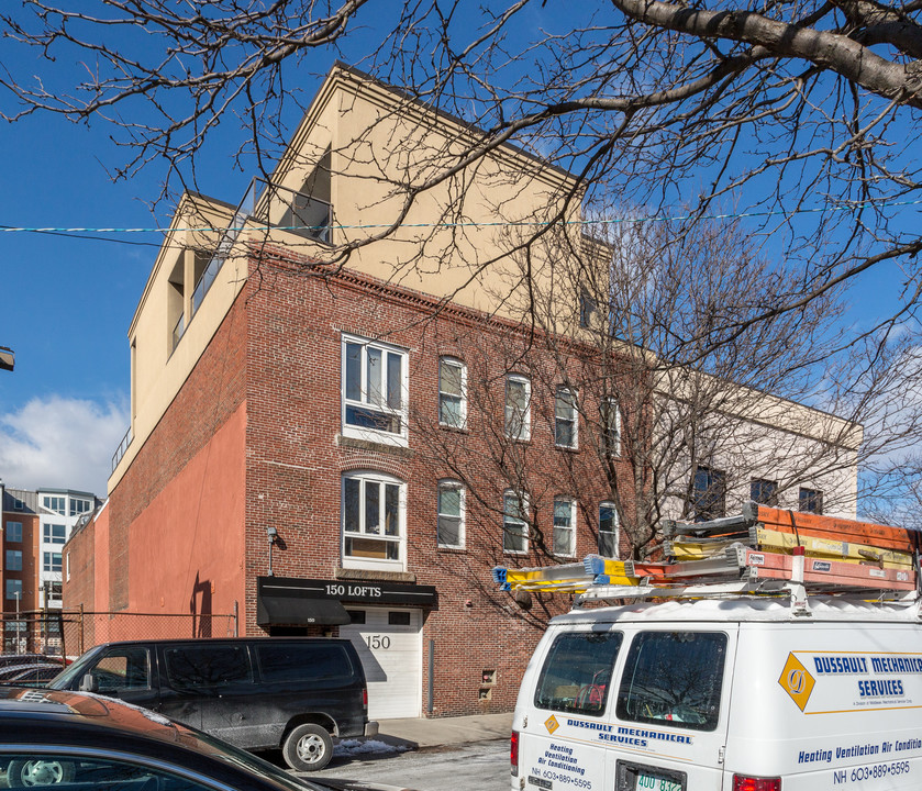 150 Liverpool St in East Boston, MA - Building Photo