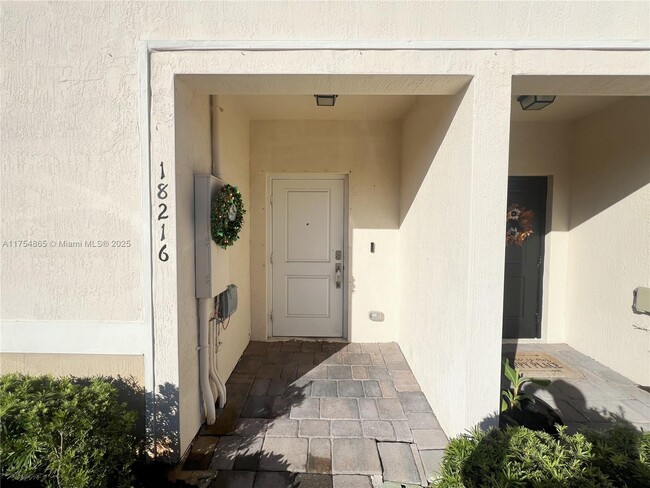 18216 NW 29th Ct in Miami Gardens, FL - Foto de edificio - Building Photo