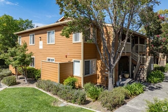 Vintage Park - Senior Apartments in Santa Rosa, CA - Building Photo - Building Photo