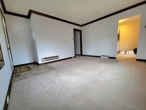 1216 Hawthorne St in Eau Claire, WI - Building Photo - Building Photo