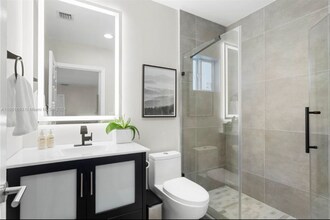 284 NE 116th St in Miami, FL - Building Photo - Building Photo