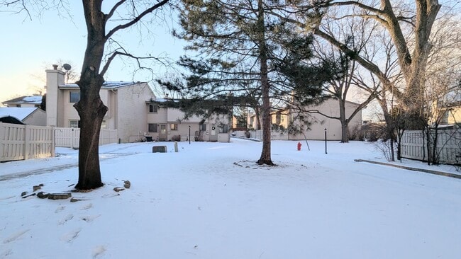 1030 Casa Dr in Schaumburg, IL - Building Photo - Building Photo