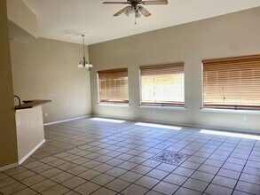 5548 Patagonia Dr in Las Cruces, NM - Building Photo - Building Photo