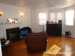 7 Bynner St, Unit 1 in Boston, MA - Building Photo - Building Photo