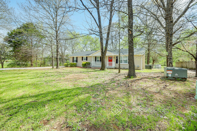 104 Evanmeade Dr in Smyrna, TN - Building Photo - Building Photo