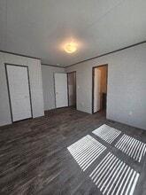 6501 W Hwy 199 in Springtown, TX - Foto de edificio - Building Photo