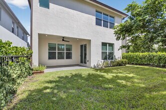 4280 Buttonwood Dr in Delray Beach, FL - Building Photo - Building Photo