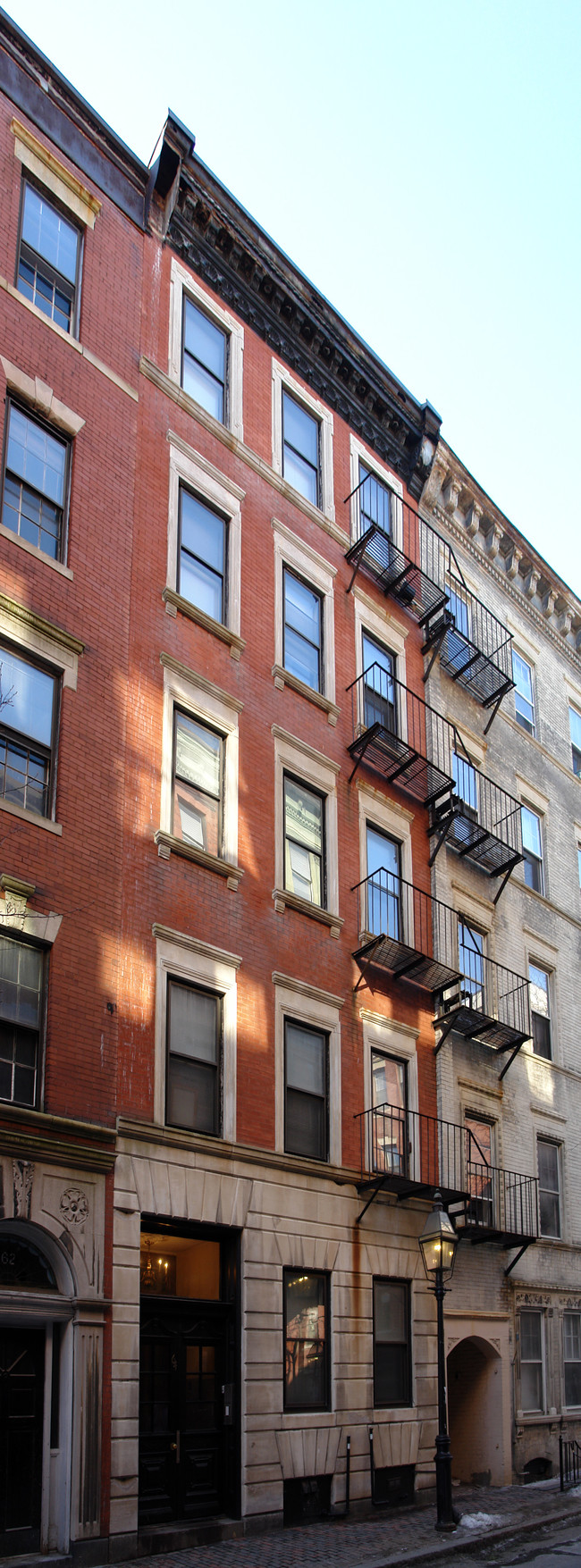 Myrtle and Irving in Boston, MA - Foto de edificio - Building Photo