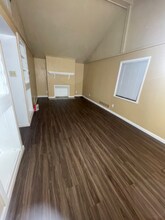 422 Mitchell Ave in Clairton, PA - Foto de edificio - Building Photo