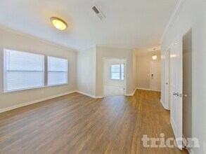 703 Rook Rd in Charlotte, NC - Foto de edificio - Building Photo