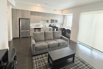 3120 Smith St in Houston, TX - Building Photo - Building Photo