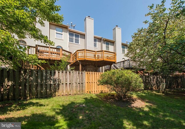 46911 Rabbitrun Terrace in Sterling, VA - Building Photo - Building Photo