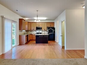 304 Trout Valley Rd in Wake Forest, NC - Foto de edificio - Building Photo