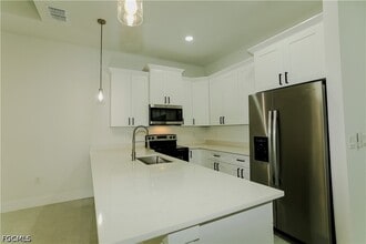 143 Harold Ave S in Lehigh Acres, FL - Building Photo - Building Photo