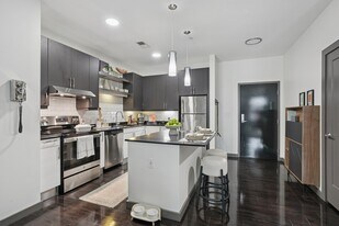 Deco in Quincy, MA - Building Photo