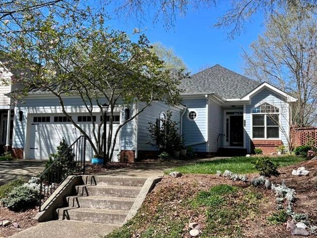 104 S Fields Cir in Chapel Hill, NC - Building Photo - Building Photo