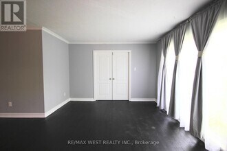 103 Dearbourne Blvd in Brampton, ON - Building Photo - Building Photo