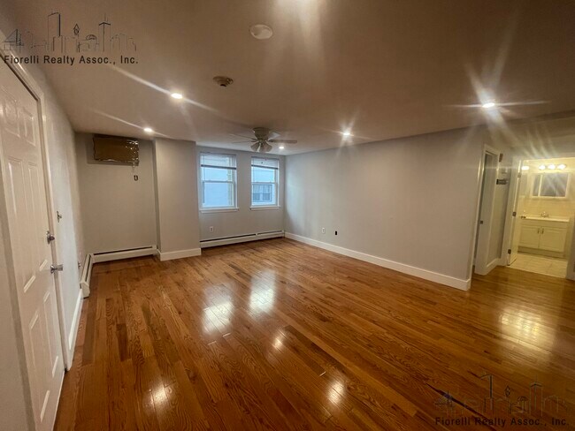 41 Clark St, Unit 4
