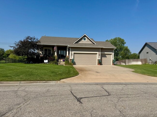 property at 1429 N Lakeside Dr