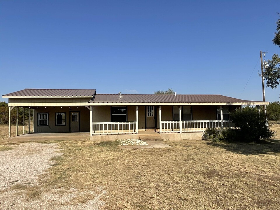 3000 F-M 963 in Burnet, TX - Building Photo