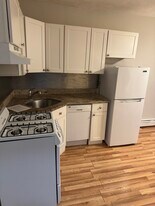 25 Cumberland St, Unit 401 in Boston, MA - Building Photo