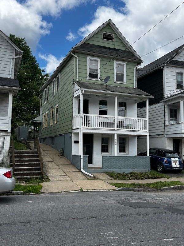 property at 786 N Pennsylvania Ave
