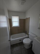 1129 Berkeley St in Hanahan, SC - Building Photo - Building Photo