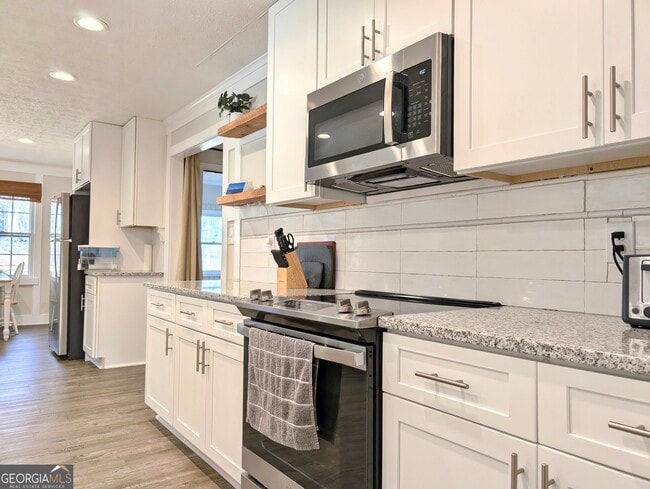 property at 120 Riley Ct