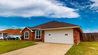 403 Ali Dr in Killeen, TX - Building Photo