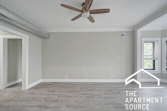 6523 N Newgard Ave in Chicago, IL - Building Photo - Building Photo