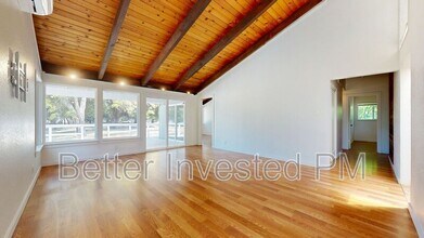 5050 Old Redwood Hwy in Santa Rosa, CA - Building Photo - Building Photo