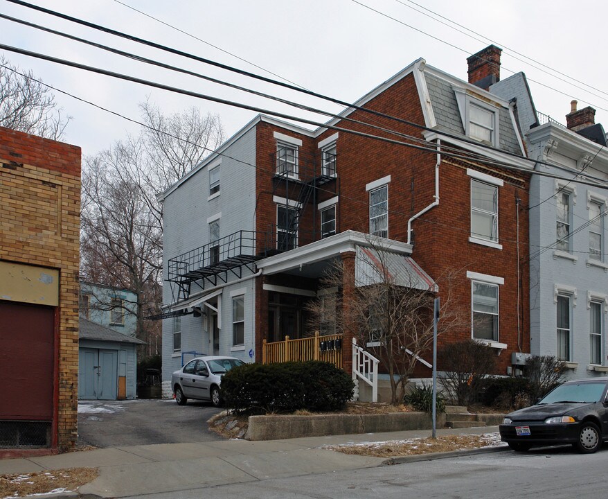258 Warner St in Cincinnati, OH - Building Photo