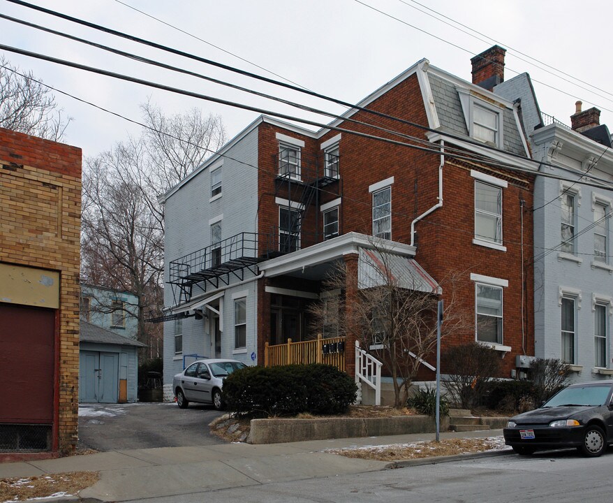 258 Warner St in Cincinnati, OH - Foto de edificio