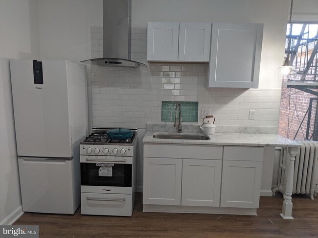 property at 2827 N Calvert St