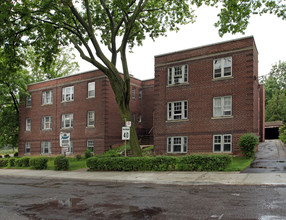 841-869 Millwood Rd in Toronto, ON - Building Photo - Building Photo