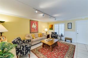 1222 Gordon Dr-Unit -5 in Naples, FL - Foto de edificio - Building Photo