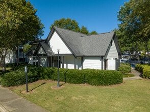 Grande Oaks in Roswell, GA - Foto de edificio - Building Photo