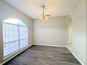 1930 Hollington Dr in Jacksonville, FL - Building Photo - Building Photo