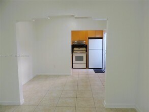 3134 SW 25th Ter in Miami, FL - Building Photo - Building Photo