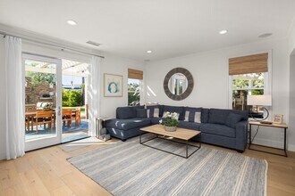 2215 Paseo Saucedal in Carlsbad, CA - Building Photo - Building Photo