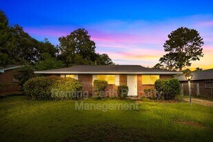 426 Brookview Dr in Montgomery, AL - Building Photo