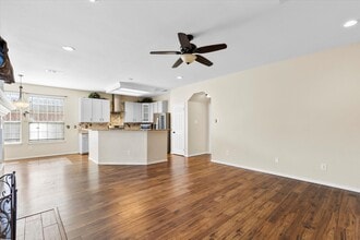 2028 Austin Dr in Mesquite, TX - Foto de edificio - Building Photo