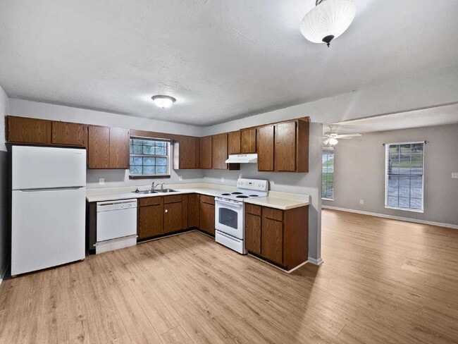 2944 Bridge Dr in Gainesville, GA - Building Photo - Building Photo