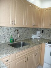 17560 Atlantic Blvd in Sunny Isles Beach, FL - Building Photo - Building Photo