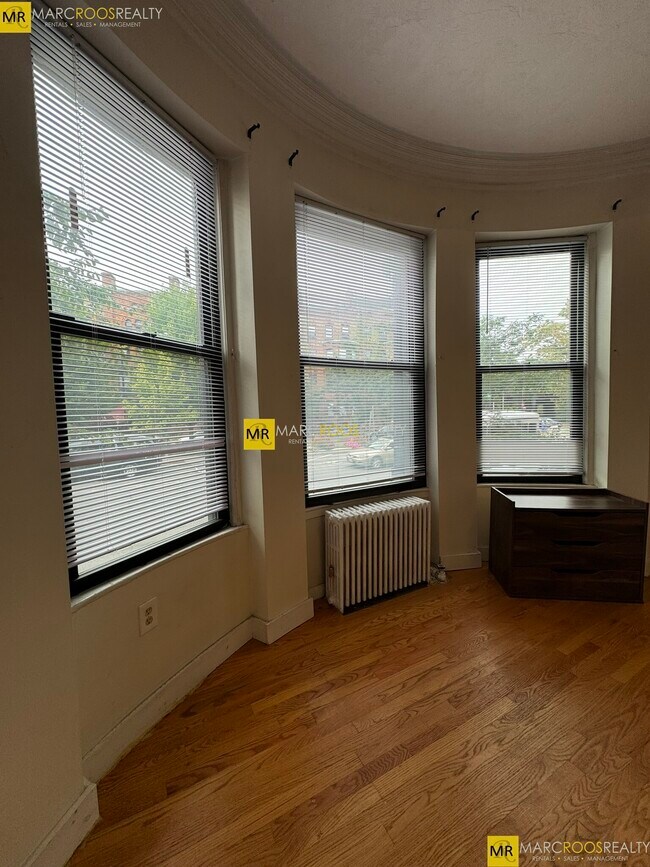 591 Beacon St, Unit 1 in Boston, MA - Building Photo - Building Photo