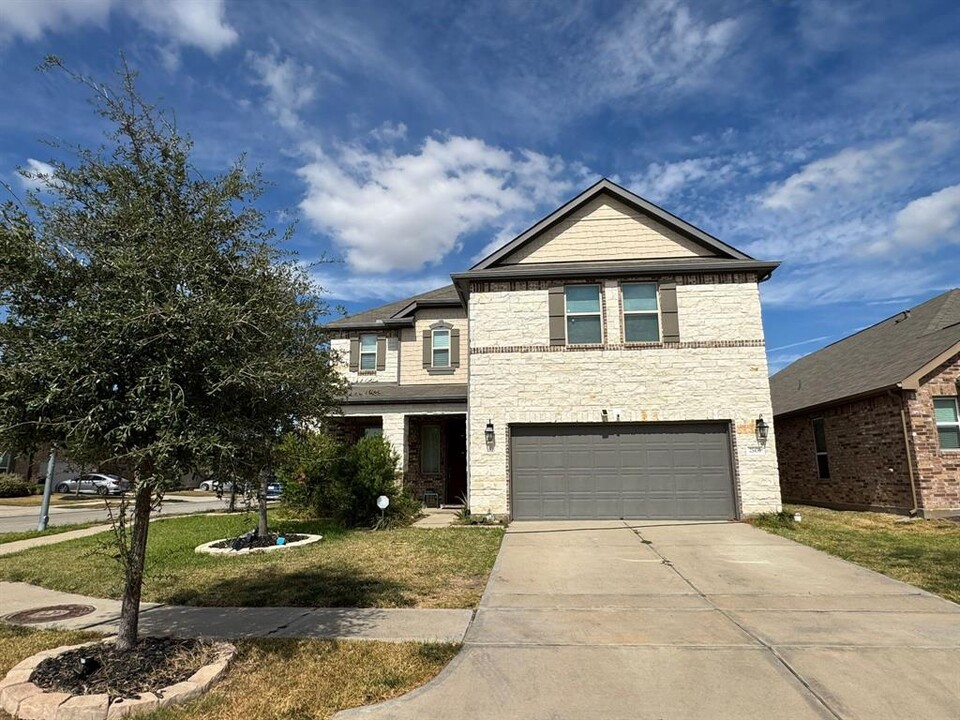 25430 King Reyes St in Katy, TX - Foto de edificio