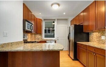 3737 N Leavitt St, Unit 3N in Chicago, IL - Foto de edificio - Building Photo